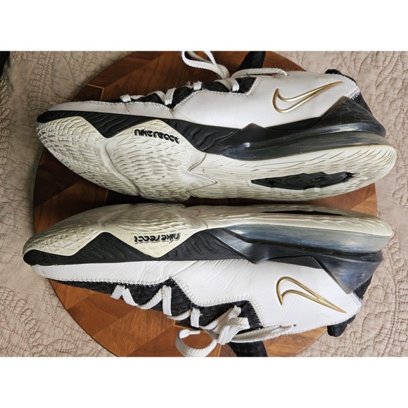 Nike React LeBron Men's XV1117 Low White Metallic Gold Basketball Sneakers, 12 - Picture 7 of 16